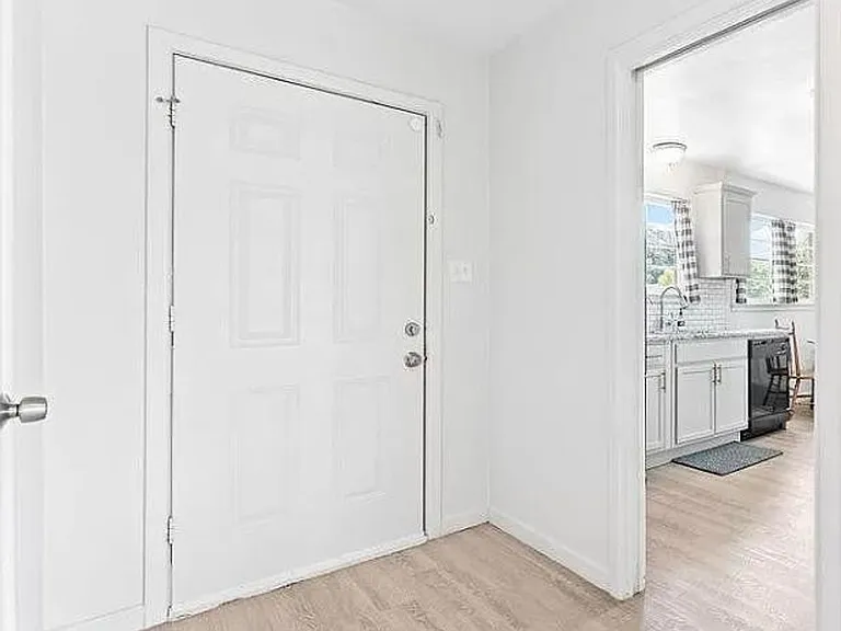 4204 37th St — Photo 3