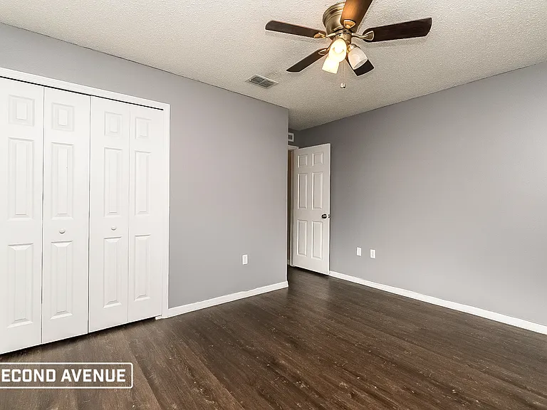 3241 Bluestone Ave — Photo 9