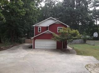 3515 W Melissa Ln, Douglasville, GA 30135