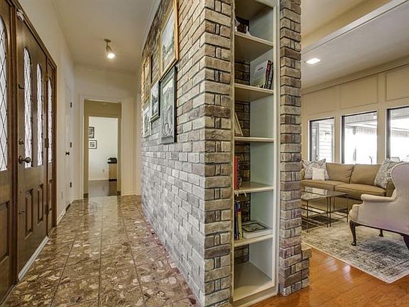 4th image of 6918 Middle Cove Dr
