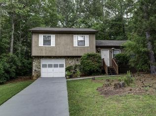 225 Forrest Brook Dr, Palmetto, GA 30268