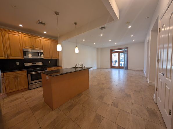 542 Brooklyn Ave APT 2