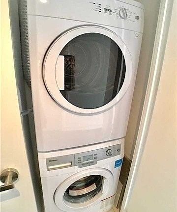5th image of 100 Harbour St Unit 4708