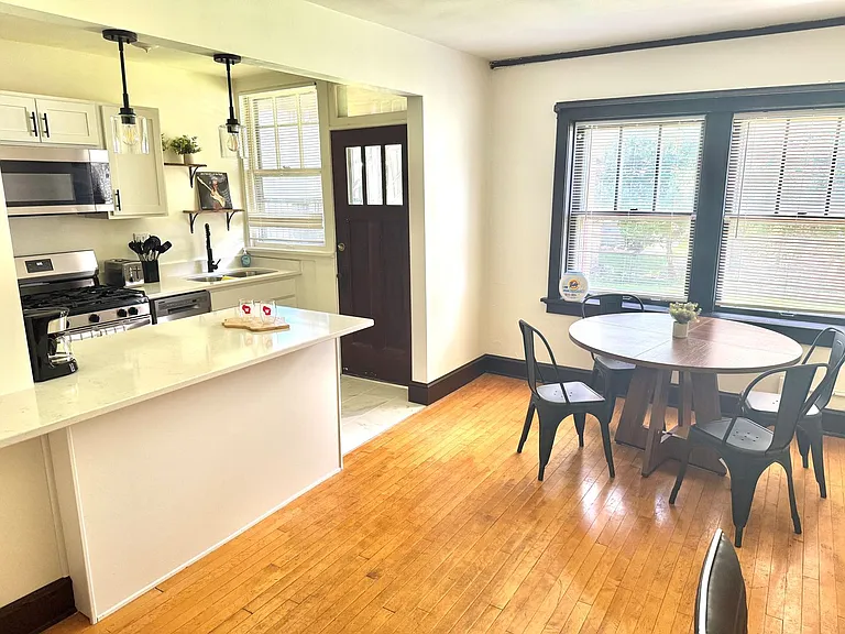 2801 Monroe St — Photo 22