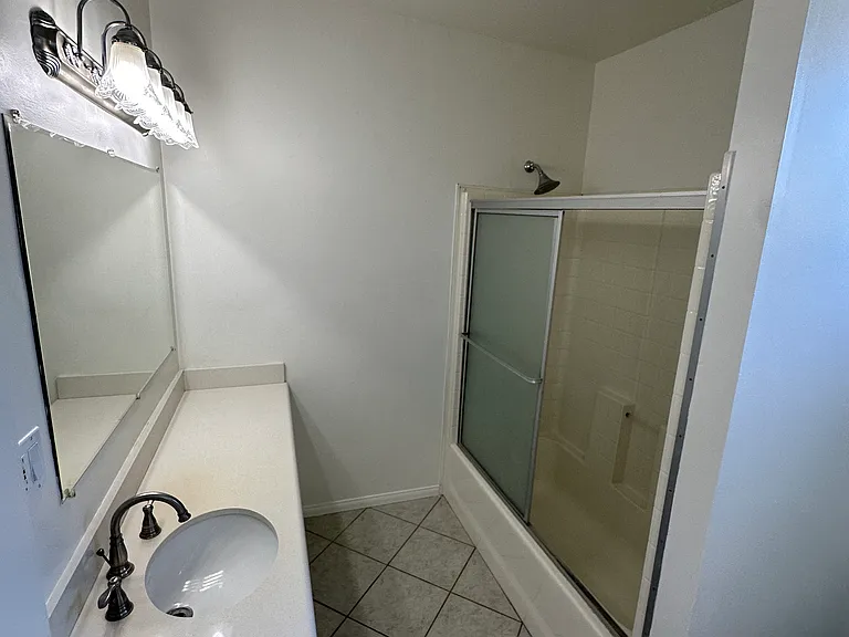 8060 Altavan Ave — Photo 15