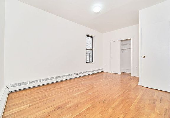 5th image of 350 W 110th St APT 4A