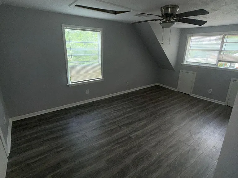 3012 Live Oak St — Photo 3