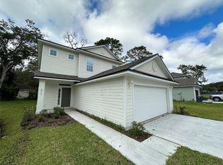 611 S 13th St, Fernandina Beach, FL 32034