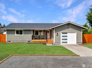 431 9th St, Blaine, WA