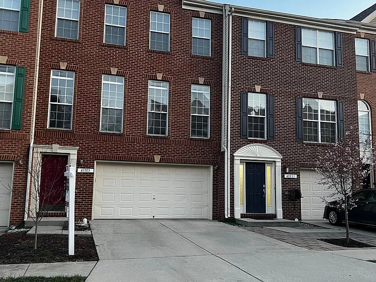 43313 Stonegarden Ter — Photo 1