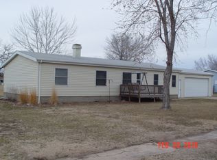 416 James Ave, Pickstown, SD 57380