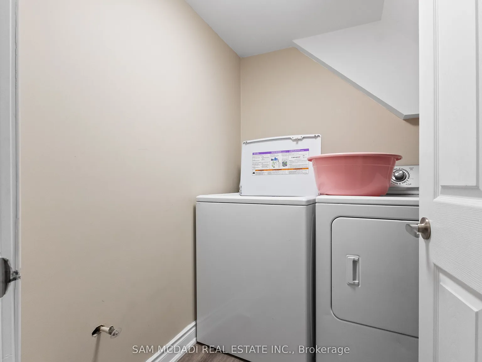 2 bed, $1,800 — Photo 3