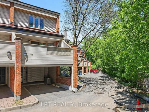 110 Havelock St #53, Ottawa, ON K1S 5L3