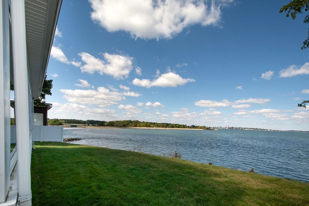 90 Shore Ave, Quincy, MA