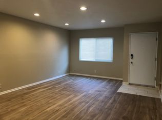 717 S Flower St APT 6, Inglewood, CA 90301