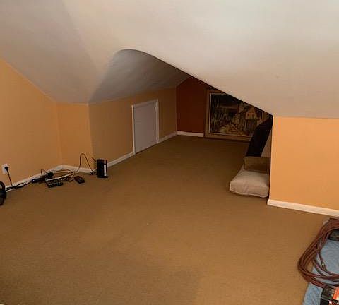 3rd image of 139 Woodside Ave