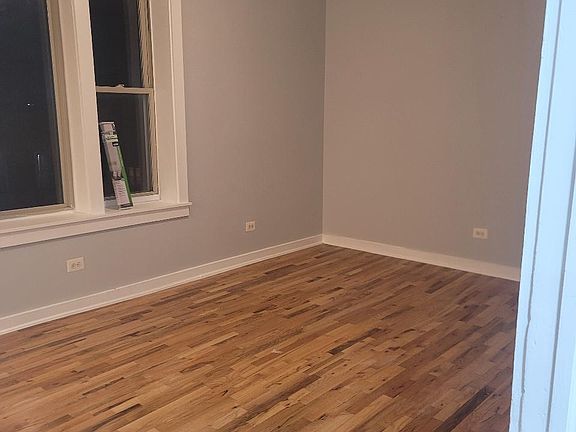 2nd image of 3549 W Grenshaw St APT 3