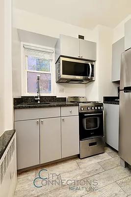 Rented by City Connections Realty | media 15