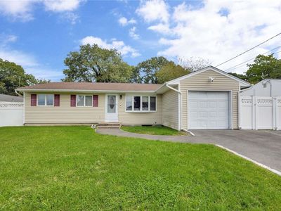 49 Janice Lane, Selden, NY, 11784