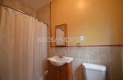 4th image of 26 Woodbine St #3