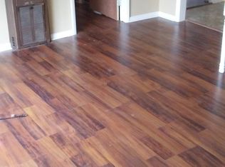 1220 W Ash St, El Reno, OK 73036