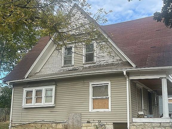 3rd image of 1056 Cleveland Ave