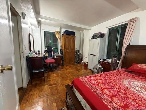 3rd image of 1670 Metropolitan Avenue #3F