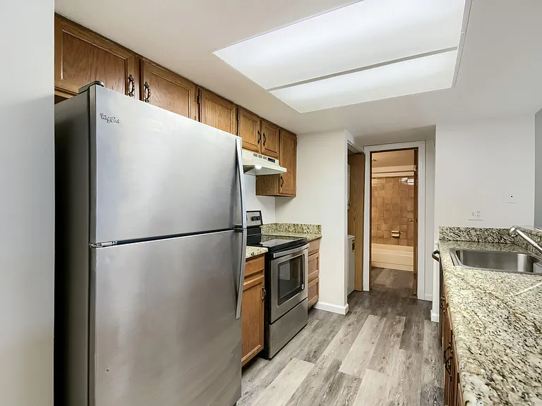 9670 Brentwood Way #103 — Photo 8