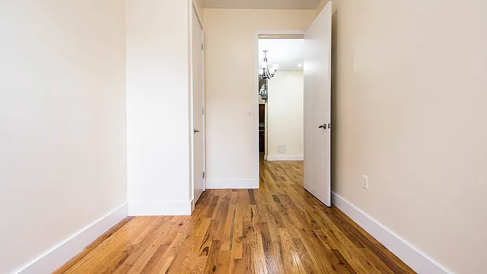 Rented by Nooklyn NYC LLC | media 32