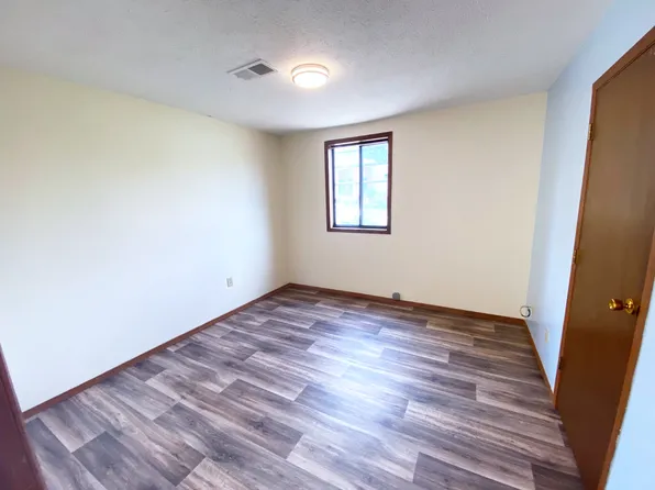 603 W Union St #A, Athens, OH 45701