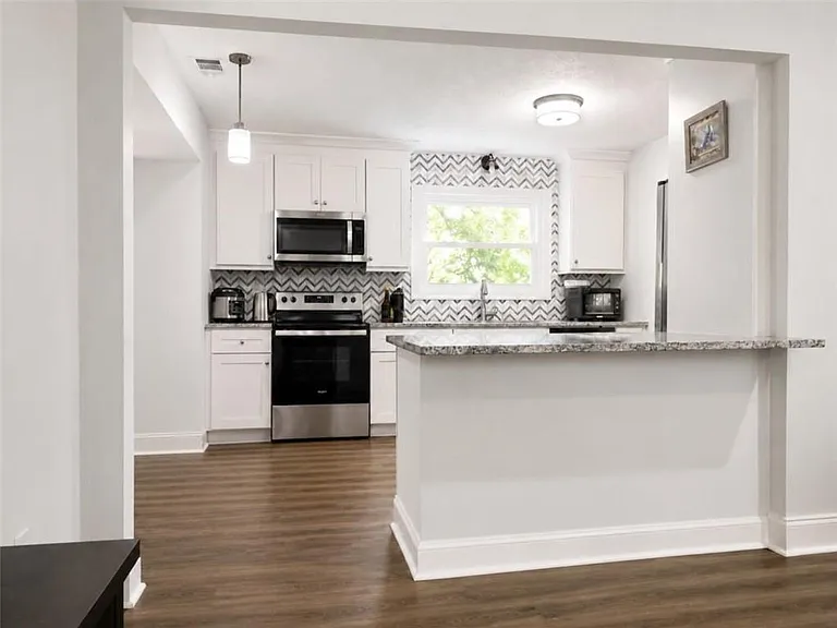 1522 Dupree Rd — Photo 4
