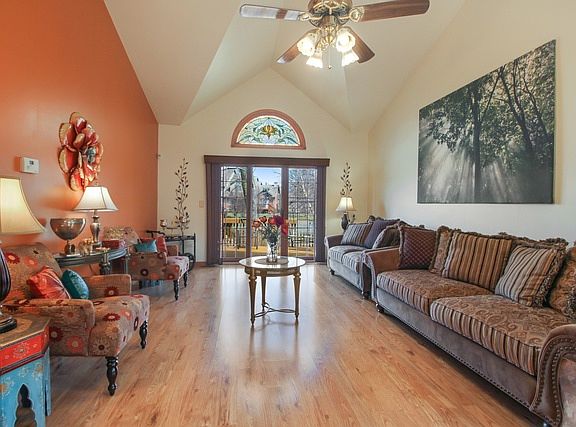 3rd image of 16813 Misty Ln