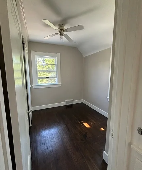 1805 Mansfield Rd — Photo 6