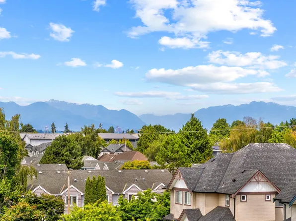 3993 Chatham St #1, Richmond, BC V7E 2Y4