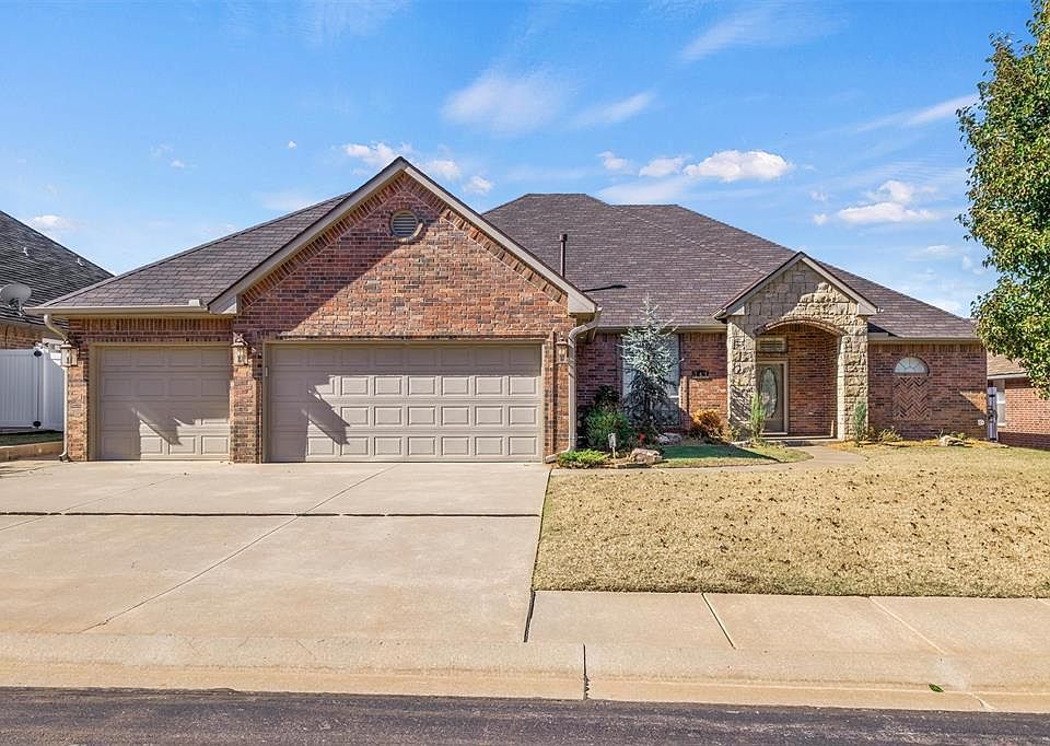 1st image of 16601 Brewster Ln