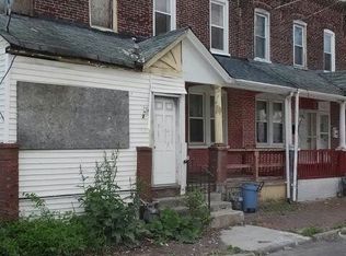 902 Crosby St, Chester, PA 19013