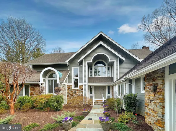 1915 Old Court Rd, Towson, MD 21204