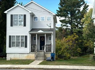 32 W Water St, Smithsburg, MD 21783