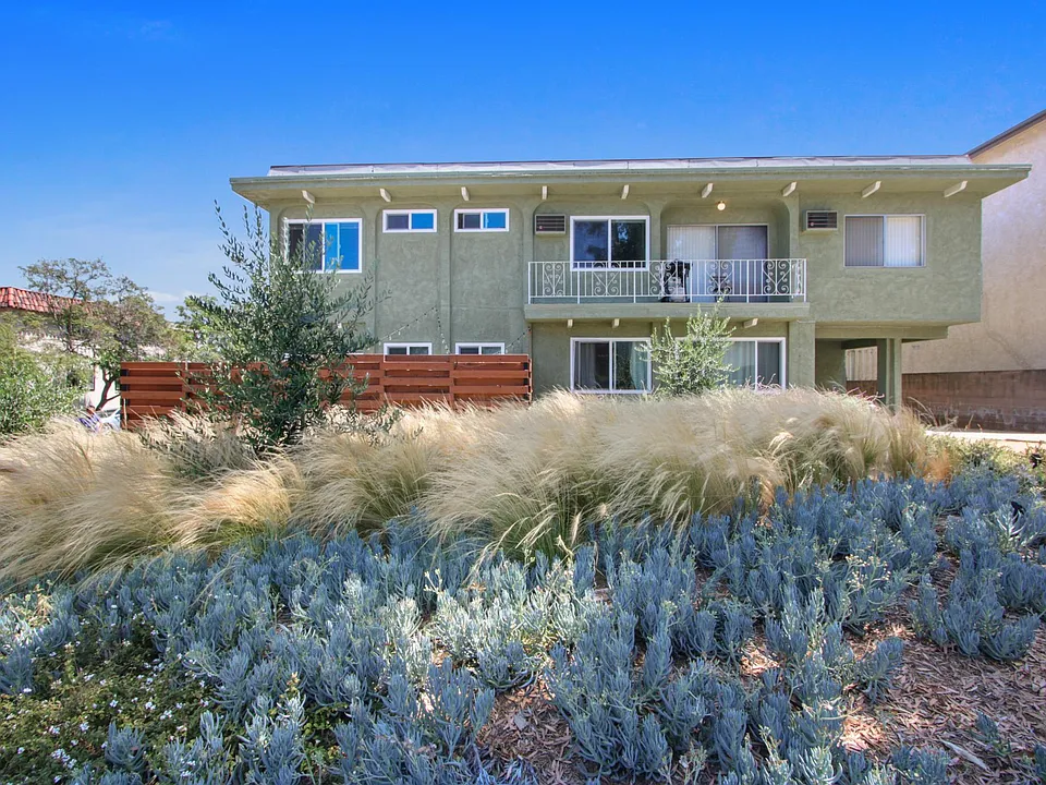 3405 Veteran Ave #7