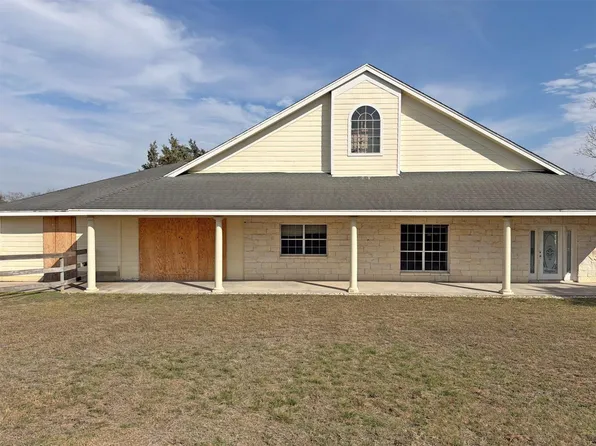 400 Homeyer Mountain Rd, Burton, TX 77835