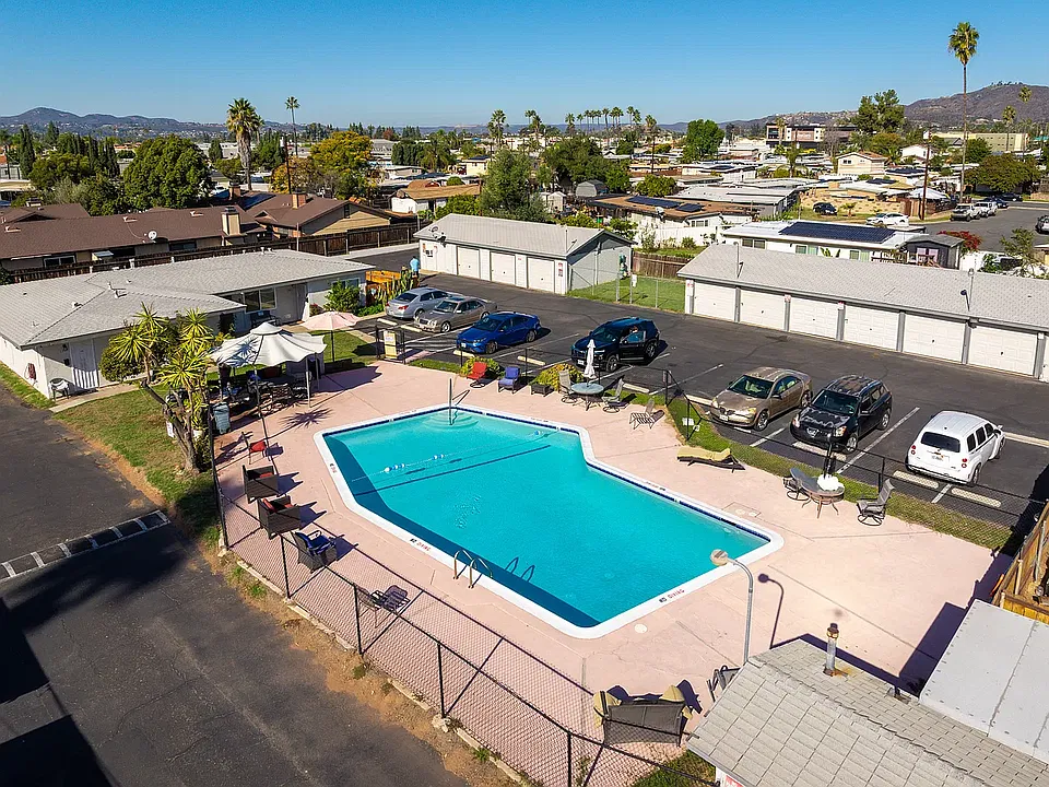 1368 Kristie Ln