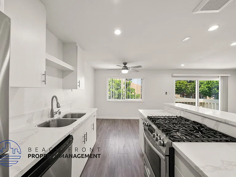 7450 Crescent Ave. — Photo 13