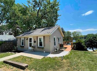 9019 E Circle Dr S, Syracuse, IN