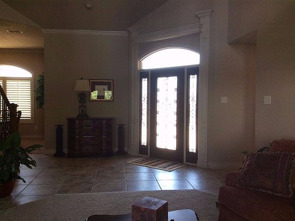 3rd image of 2942 Sierra Vista Dr