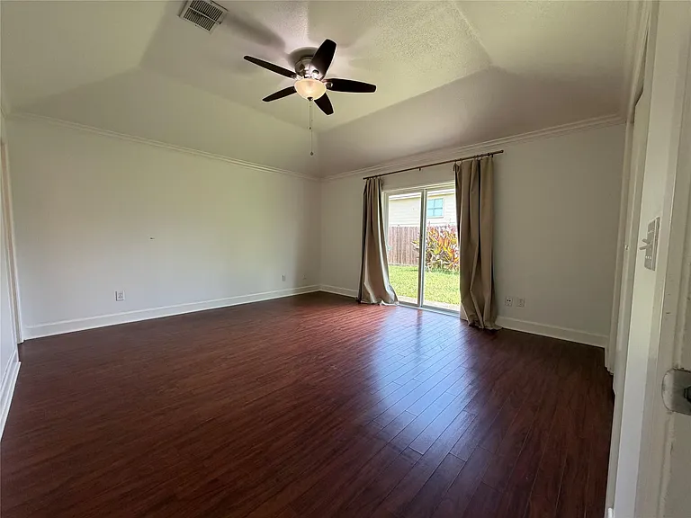 18142 Glenledi Dr — Photo 32