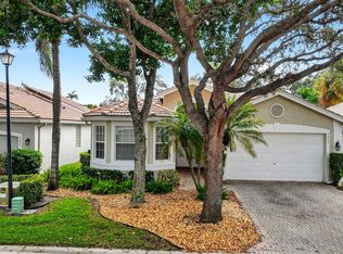 7232 Morocca Lake Dr, Delray Beach, FL 33446