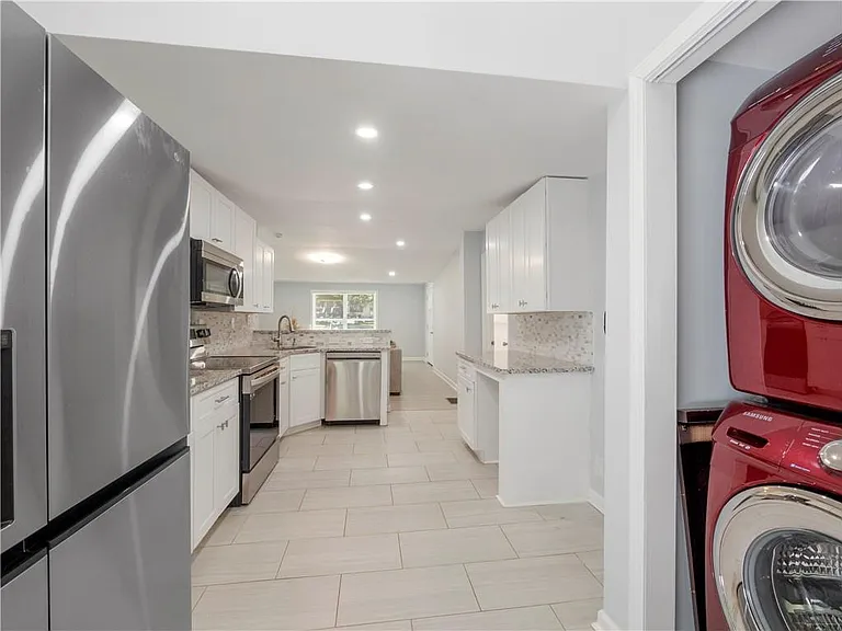 192 Hoke St — Photo 11