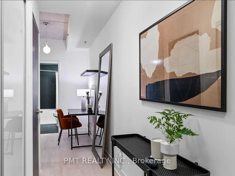 20 Gladstone Ave #201 — Photo 3