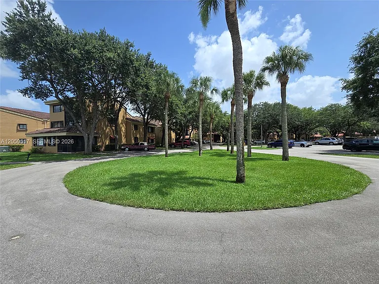 15545 Miami Lakeway N #211 — Photo 24