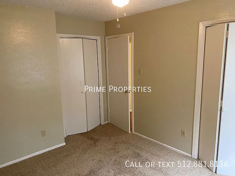 11300 Nicole Cv #B — Photo 10